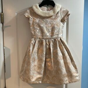 Elegant Floral Dress with Faux Fur Collar